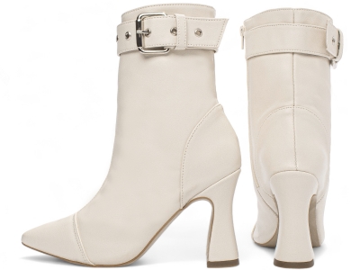  - Bota Bico Fino Cano Médio