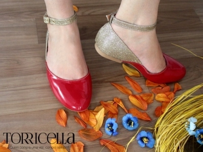 www.revendadecalcados.com.br/fma/a7a2332d1fbcc05ff6dddff1328b8dd9.jpg