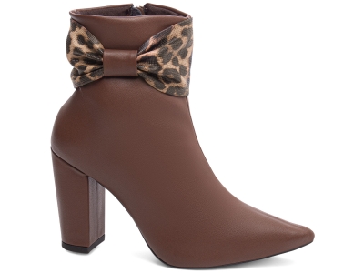  - Bota Bico Fino Feminina