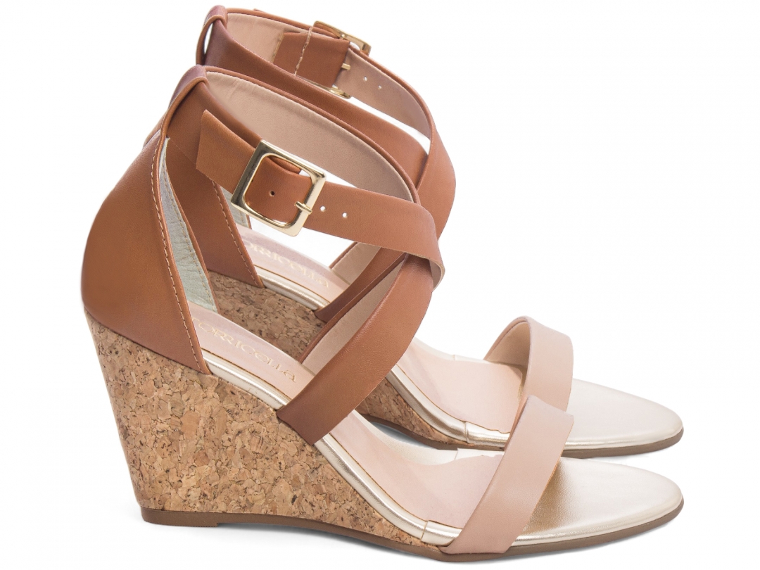 Sandália Plataforma de Cunha Anabela