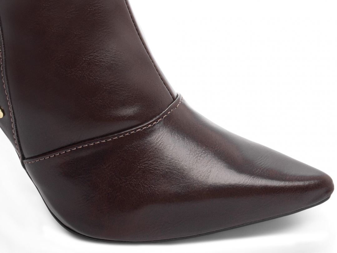 Bota Bico Fino Feminina