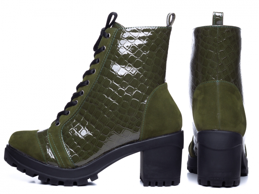 bota de amarrar cano curto